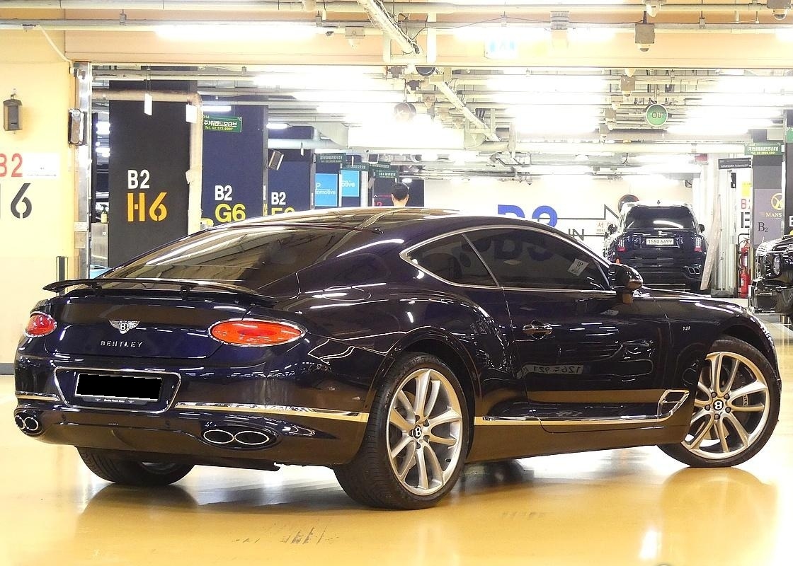 Bentley Continental GT, 2022 — фото 3 из 12