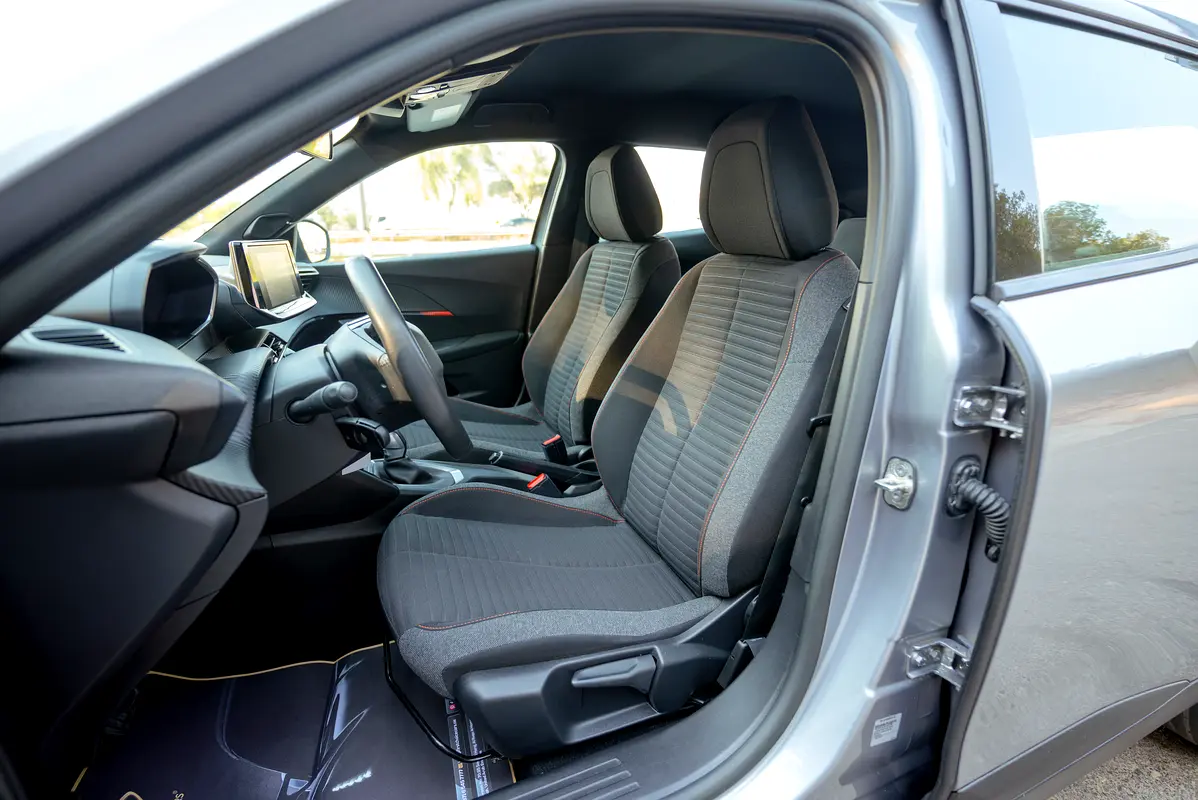 Peugeot 2008, 2023 — фото 10 из 10