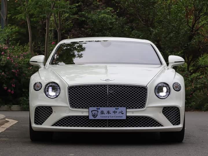 Bentley Continental GT, 2022 — фото 2 из 9