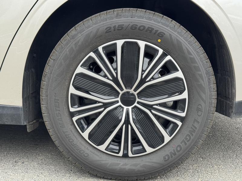 Geely Galaxy Starshine 6, 2025 — фото 9 из 12