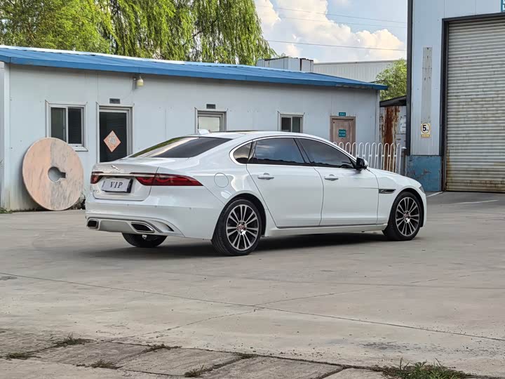 Jaguar XF L, 2022 — фото 6 из 9