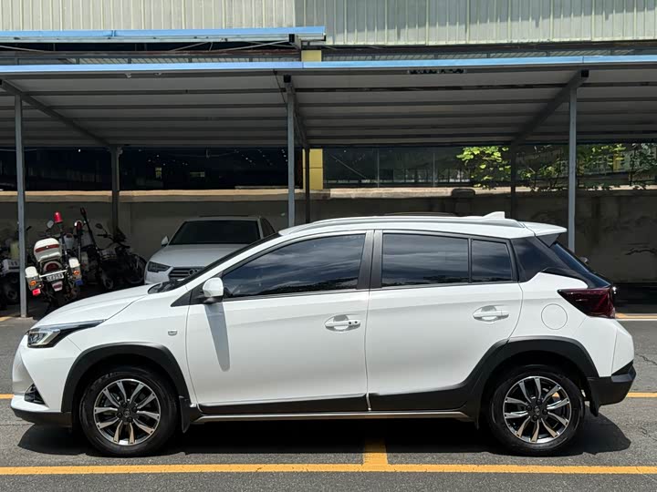 Toyota Yaris L Hatchback, 2022 — фото 7 из 9