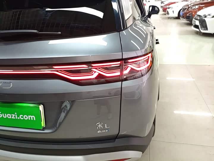 BYD Song L DM-i Hybrid, 2025 — фото 8 из 9