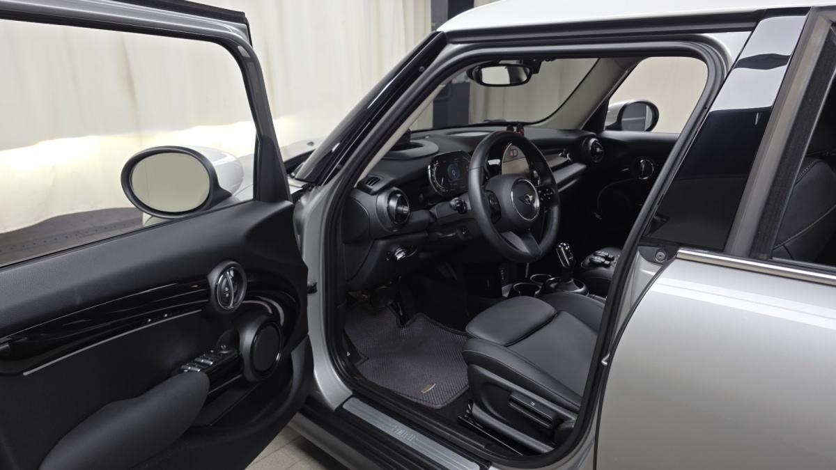 Mini Cooper, 2024 — фото 10 из 12