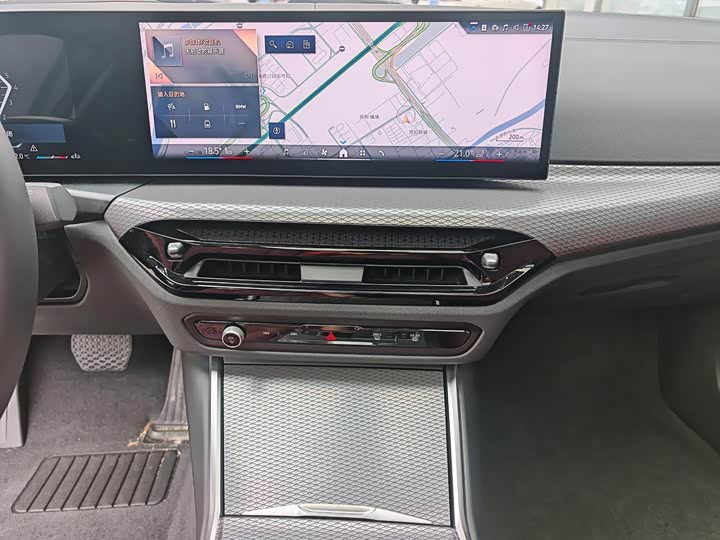 BMW 3 Series, 2025 — фото 9 из 9