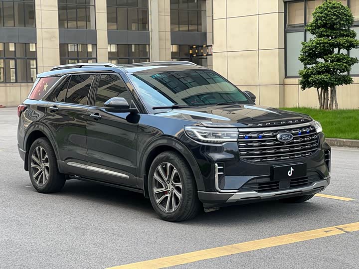 Ford Explorer, 2024 — фото 3 из 9