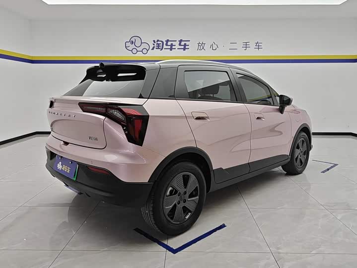 Geely Geometry E Firefly, 2023 — фото 3 из 9
