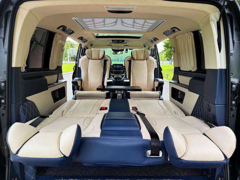 Mercedes-Benz V-Class, 2022 — фото 10 из 12