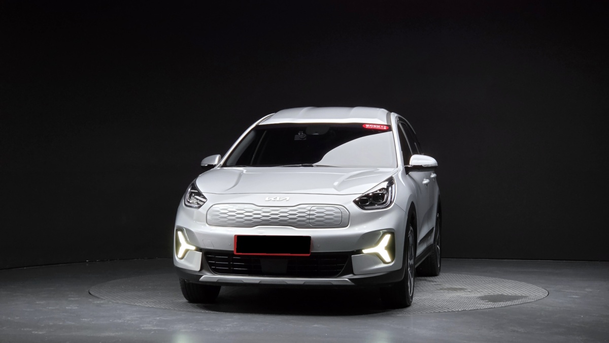 Kia Niro, 2022 — фото 3 из 12