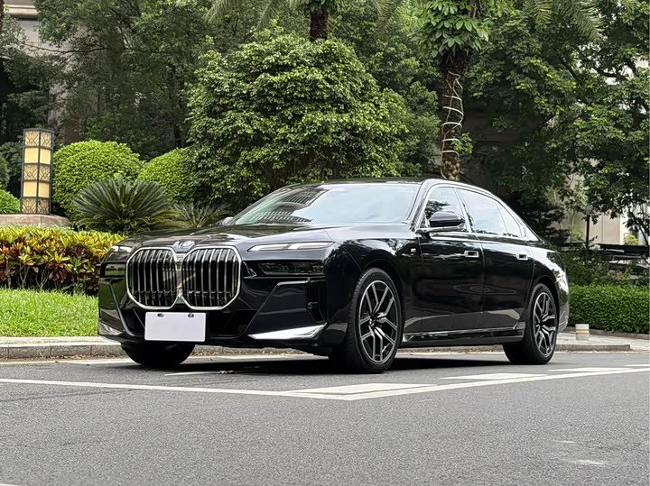 BMW 7 Series, 2024 — купить в Твери под ключ