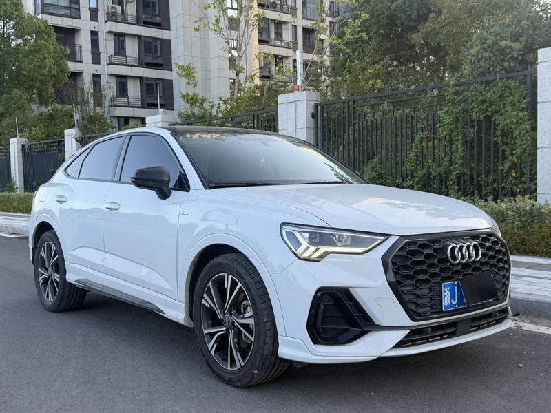 Audi Q3 Sportback, 2021 — фото 3 из 10