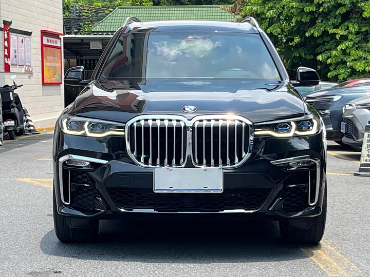 BMW X7, 2022 — фото 3 из 9