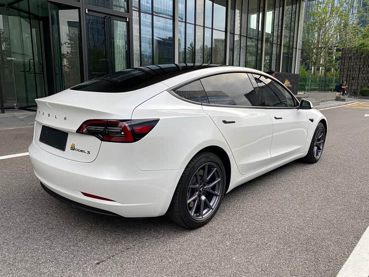 Tesla Model 3, 2023 — фото 3 из 9