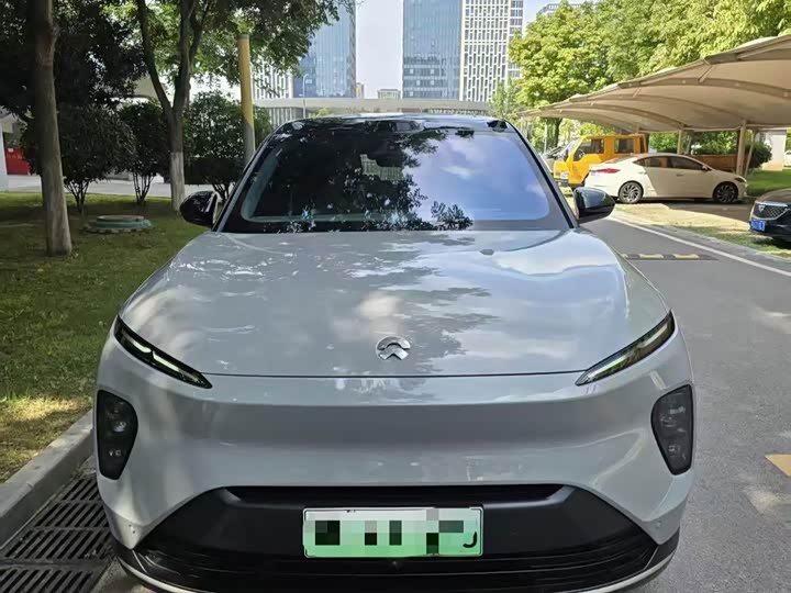 Nio ES8, 2024 — фото 2 из 9