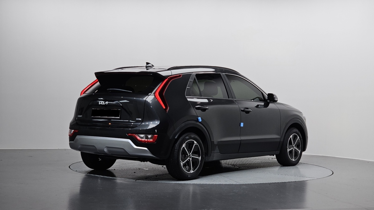 Kia Niro, 2022 — фото 2 из 12