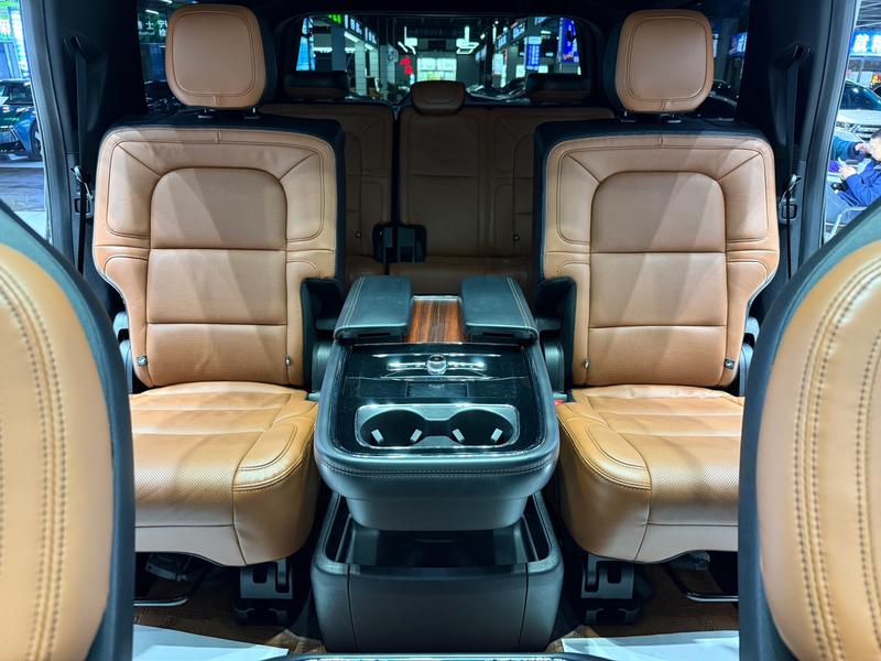 Lincoln Navigator, 2021 — фото 12 из 12