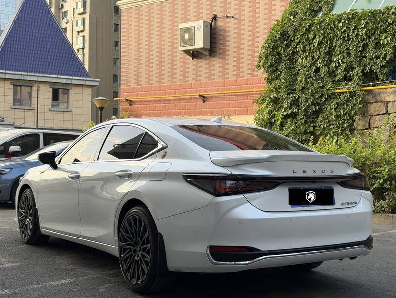 Lexus ES, 2025 — фото 4 из 12