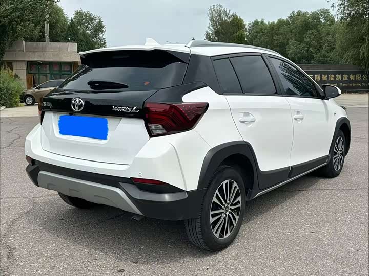 Toyota Yaris L Hatchback, 2022 — фото 6 из 9