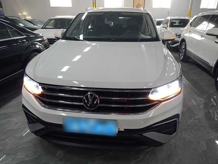 Volkswagen Tiguan L Pro, 2022 — фото 3 из 12