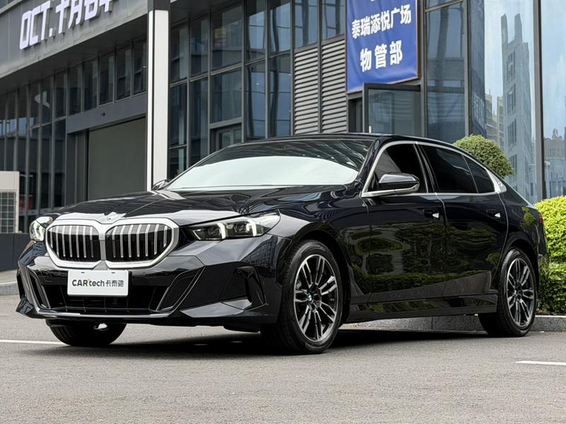 BMW 5 Series, 2026 — купить в Санкт-Петербурге под ключ