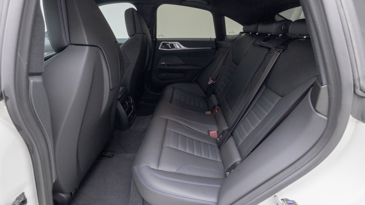 BMW i4, 2025 — фото 11 из 12