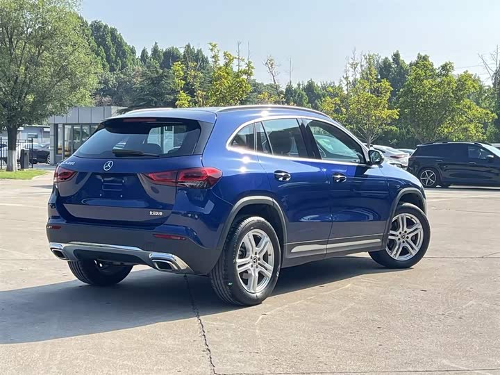 Mercedes-Benz GLA-Class, 2023 — фото 5 из 9