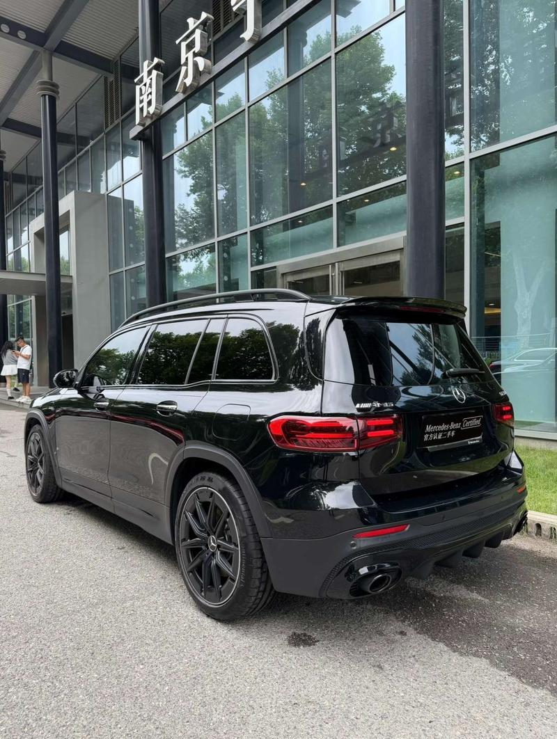 Mercedes-Benz GLB-Class AMG, 2025 — фото 4 из 12