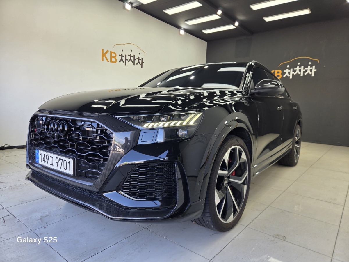 Audi RS Q8, 2022 — купить в Москве под ключ