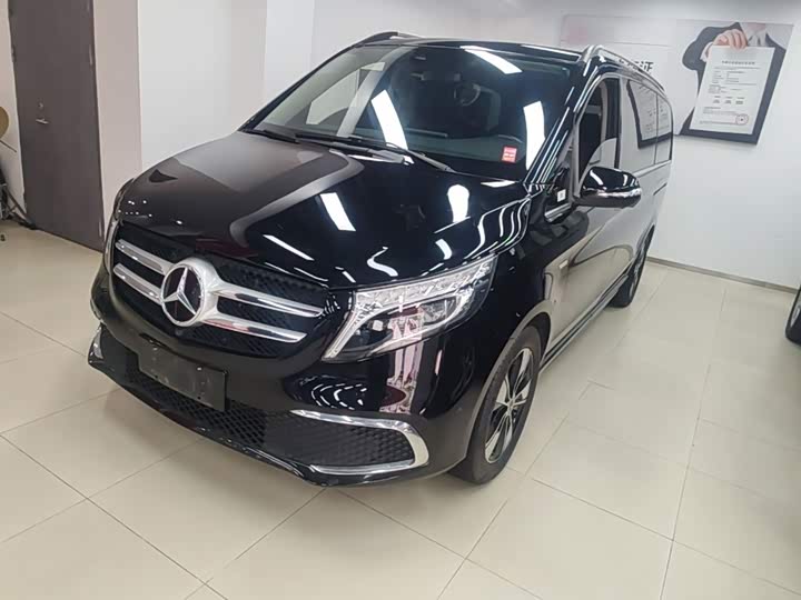 Mercedes-Benz V-Class, 2022 — купить в Казани под ключ