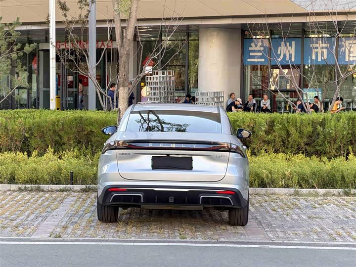 Geely Galaxy L6, 2025 — фото 5 из 9