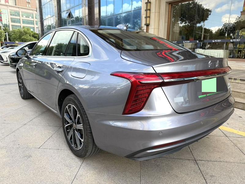 Hongqi H5 Hybrid, 2025 — фото 3 из 8