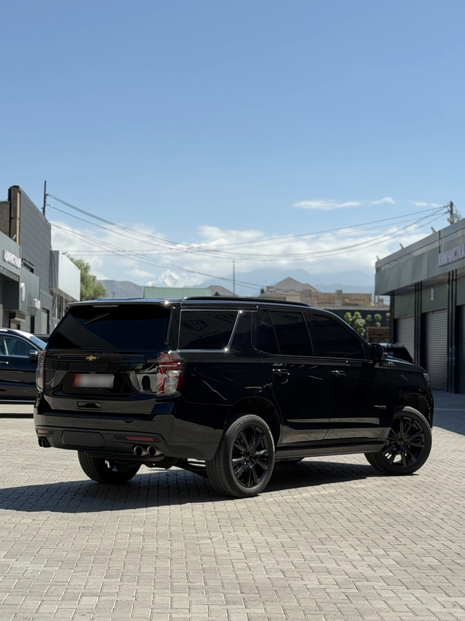 Chevrolet Tahoe, 2022 — фото 3 из 10