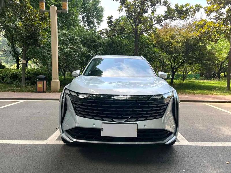 Geely Atlas L, 2023 — фото 2 из 10