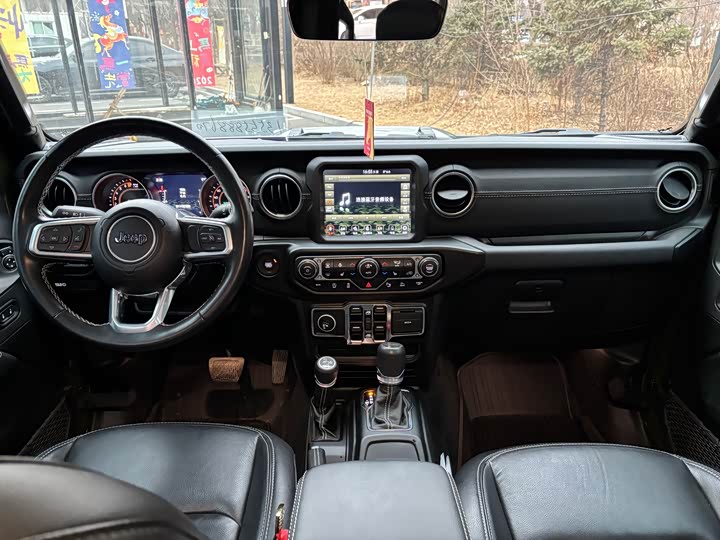 Jeep Gladiator, 2022 — фото 8 из 9