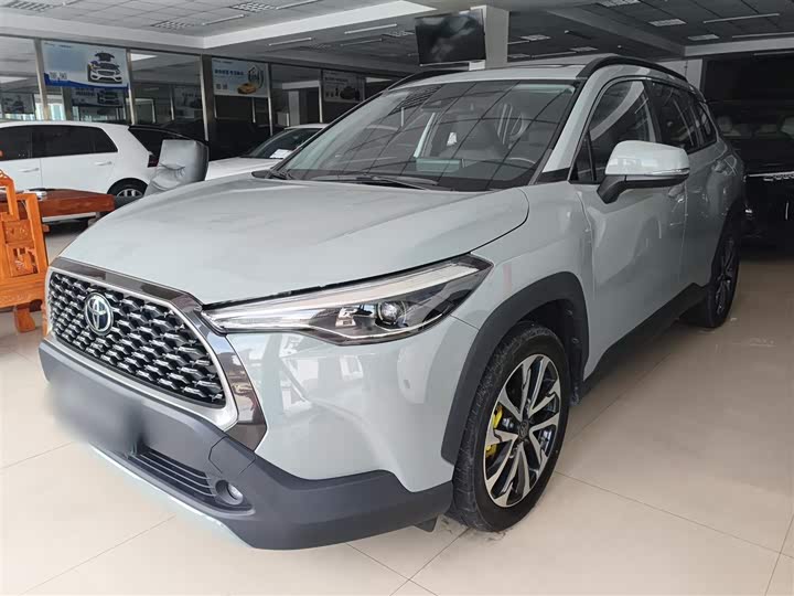Toyota Corolla Cross, 2021 — фото 2 из 9