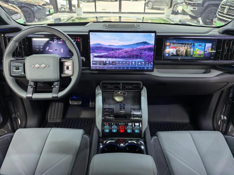 BYD FangChengBao Leopard 5, 2025 — фото 7 из 12