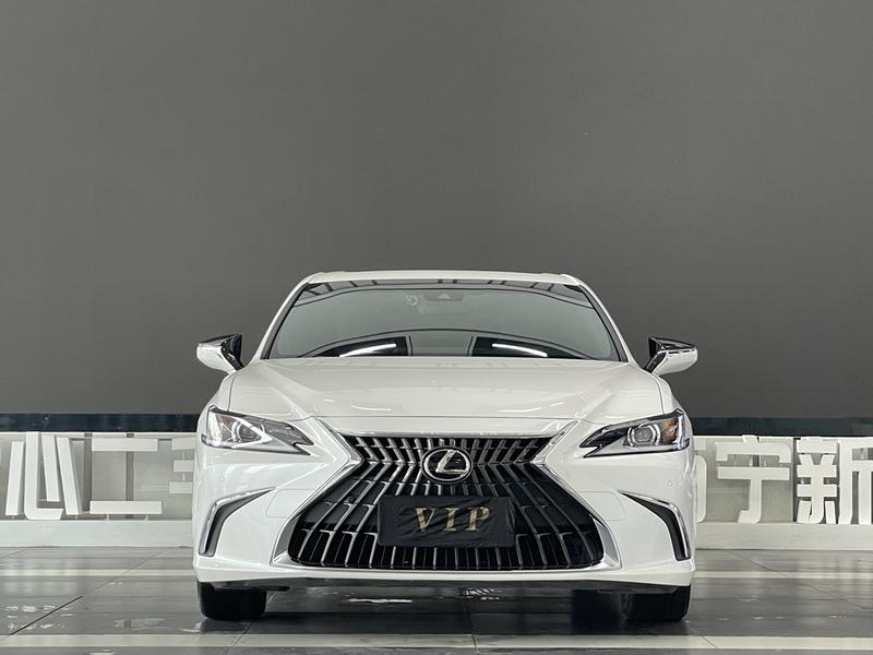 Lexus ES, 2024 — фото 2 из 12