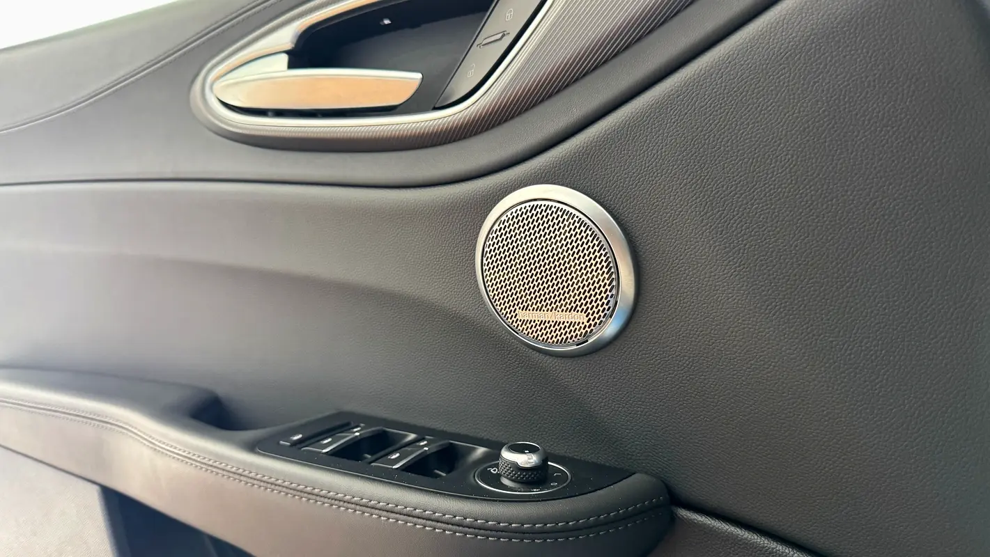 Alfa Romeo Giulia, 2022 — фото 8 из 10