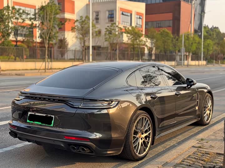 Porsche Panamera Hybrid, 2023 — фото 4 из 12