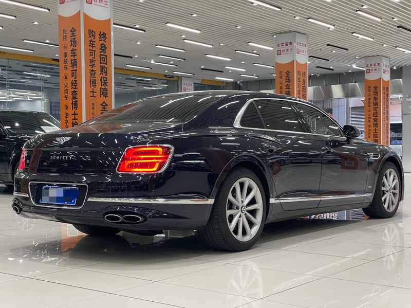 Bentley Flying Spur, 2022 — фото 5 из 12