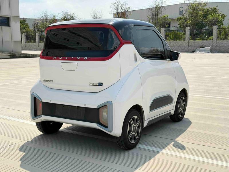 Wuling Nano EV, 2021 — фото 7 из 12