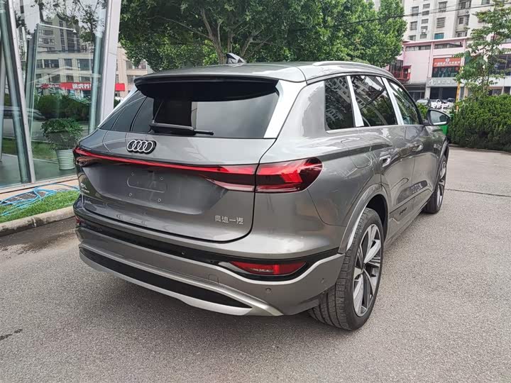 Audi Q6L e-tron, 2026 — фото 3 из 9