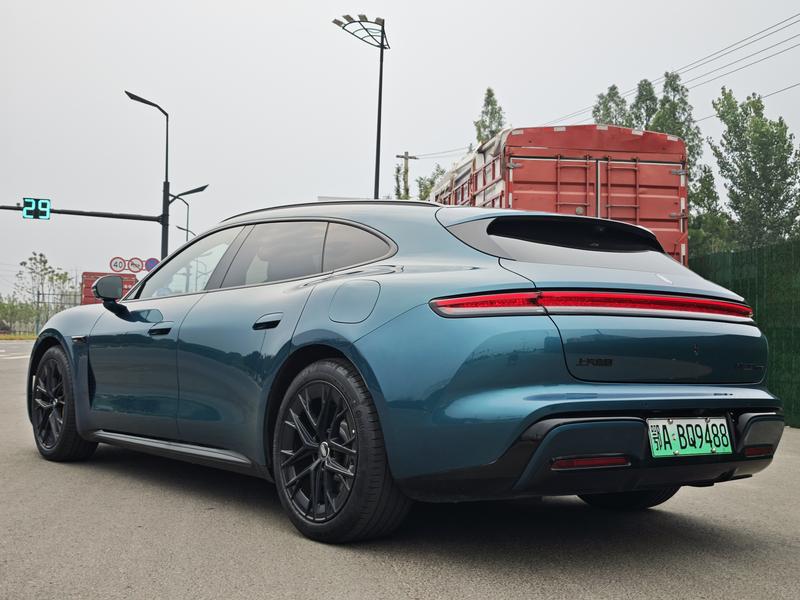 Shangjie (Huawei × SAIC) Z7T, 2026 — фото 4 из 10