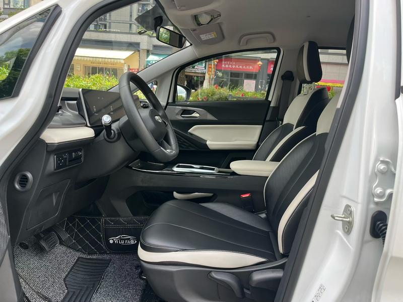 Geely Geometry E Firefly, 2024 — фото 8 из 10