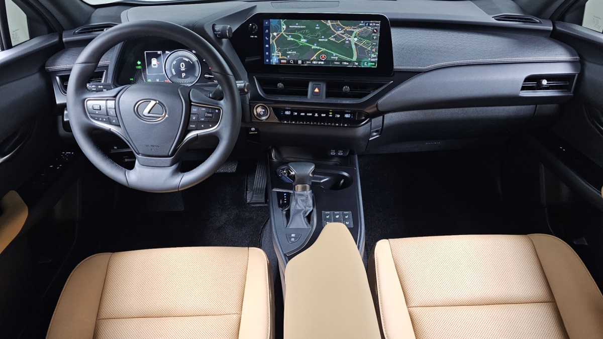 Lexus UX, 2023 — фото 6 из 12