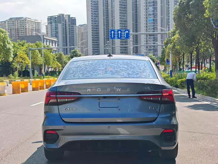 Roewe i5, 2021 — фото 8 из 9