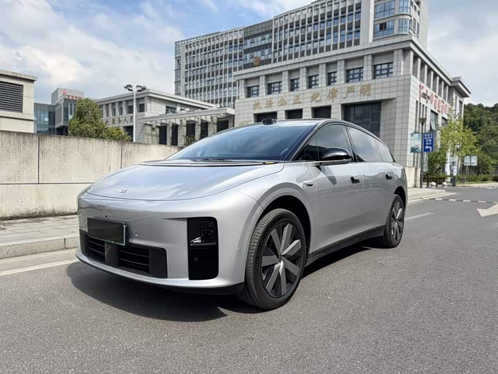 LiXiang i6, 2026 — купить в Санкт-Петербурге под ключ