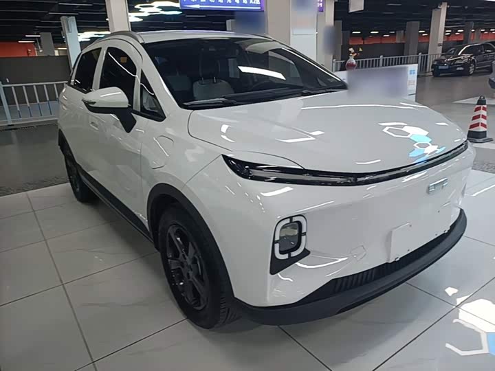 Geely Geometry E Firefly, 2023 — фото 4 из 9
