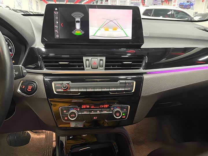 BMW X1, 2022 — фото 8 из 9