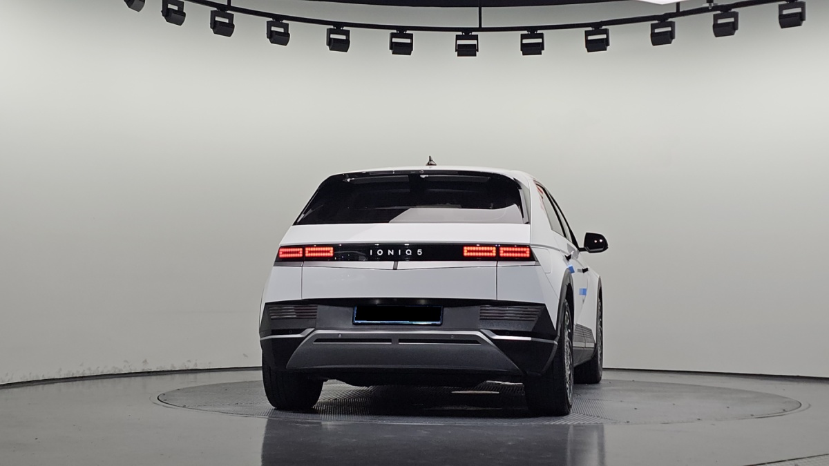 Hyundai Ioniq 5, 2022 — фото 4 из 12
